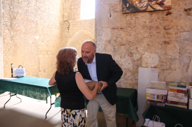 projeto escola com livros 063